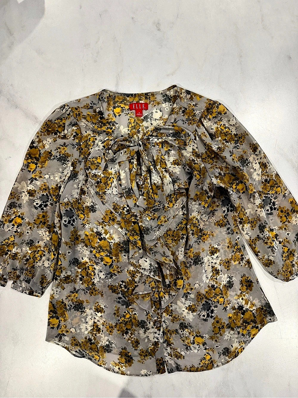 ELLE Floral Blouse in Gray & Yellow Size Small